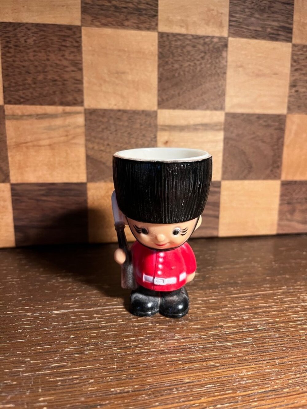 Vintage Queen’s Guard Egg Cup A518